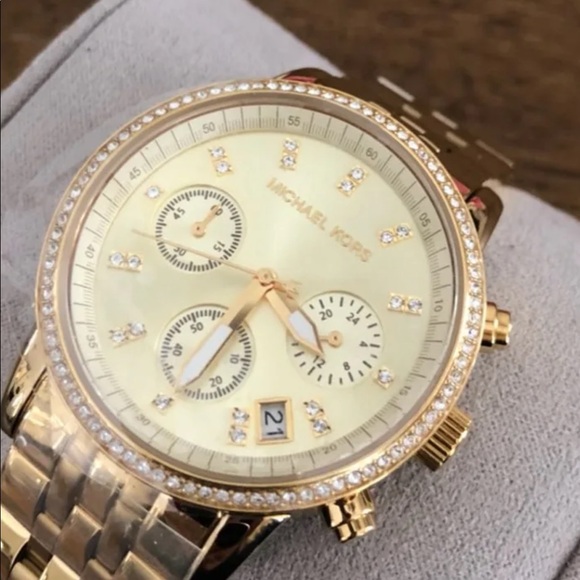 Meet your Posher, Aé - Picture 1 of 1